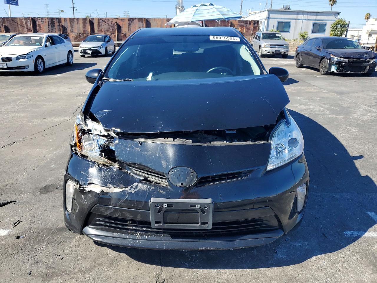 2014 Toyota Prius Four - Image 5