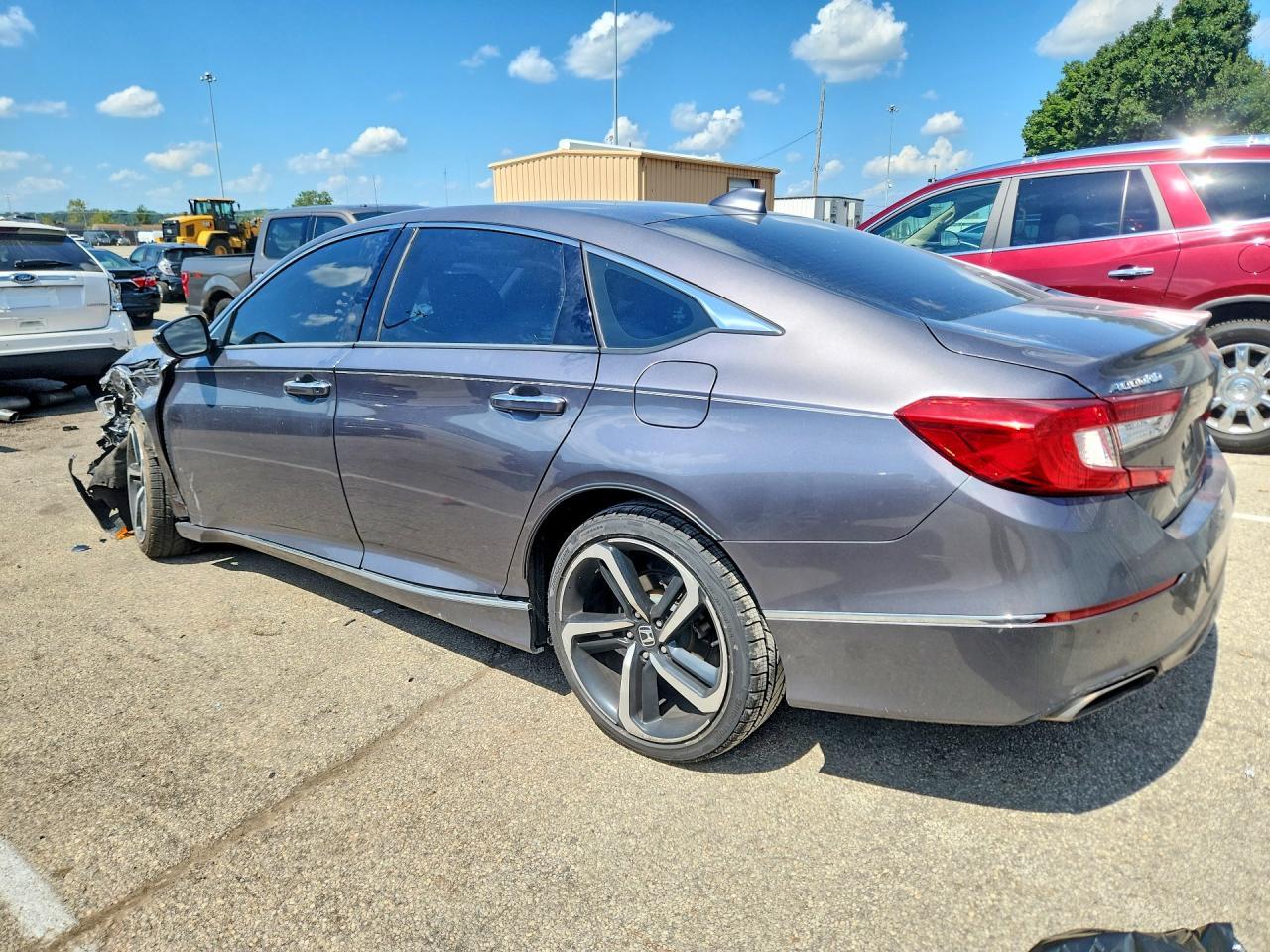 2018 Honda Accord Touring - Image 2