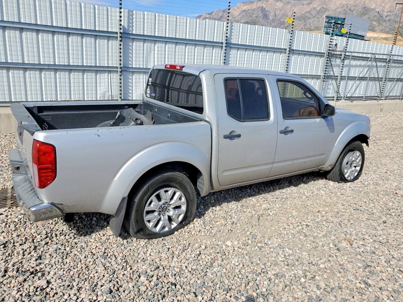2013 Nissan Frontier S - Фото 3