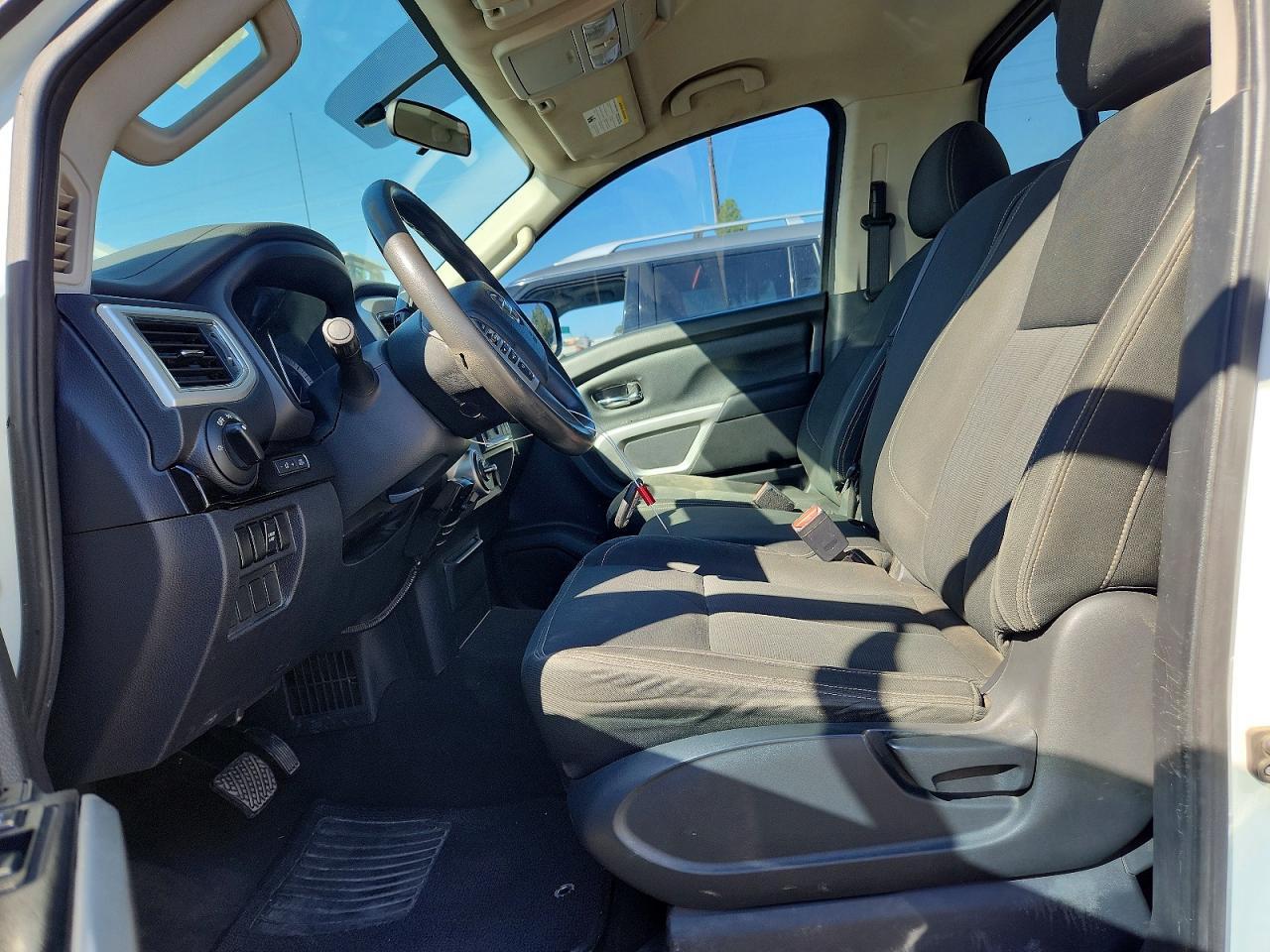 2017 Nissan Titan Sv - Фото 7