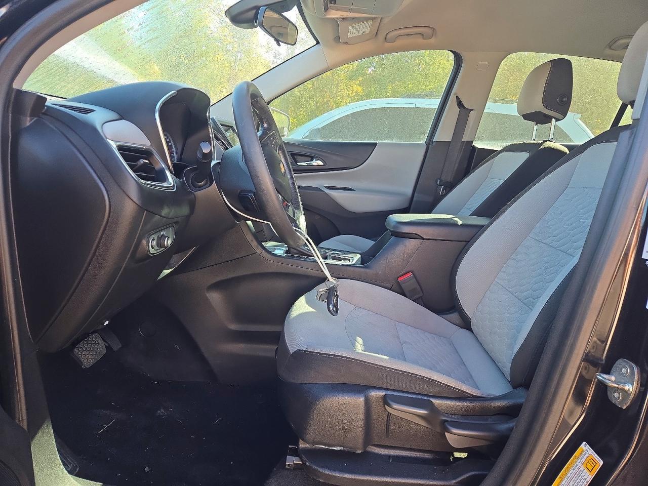 2020 Chevrolet Equinox Ls - Image 7