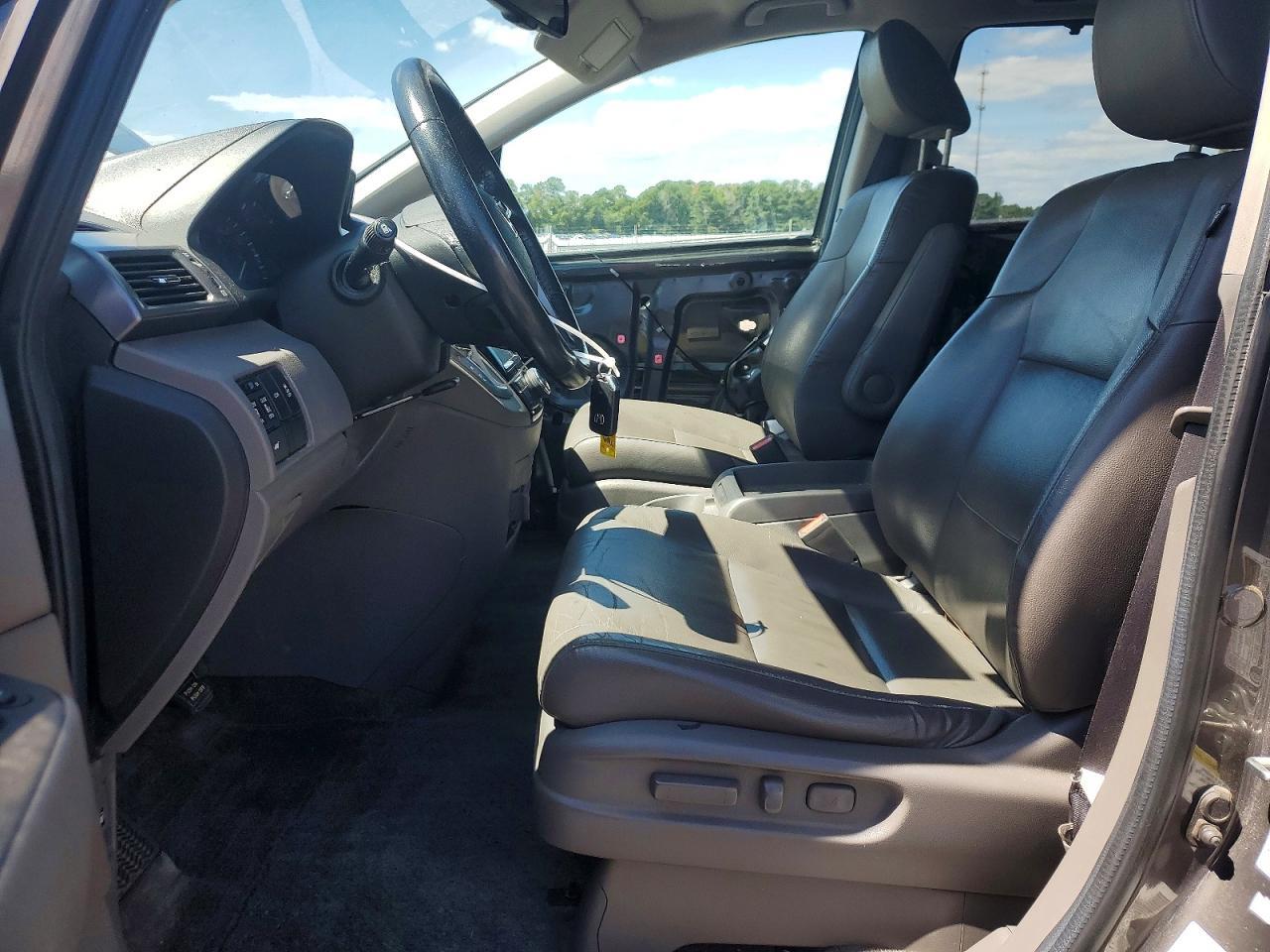 2014 Honda Odyssey Exl - Image 7
