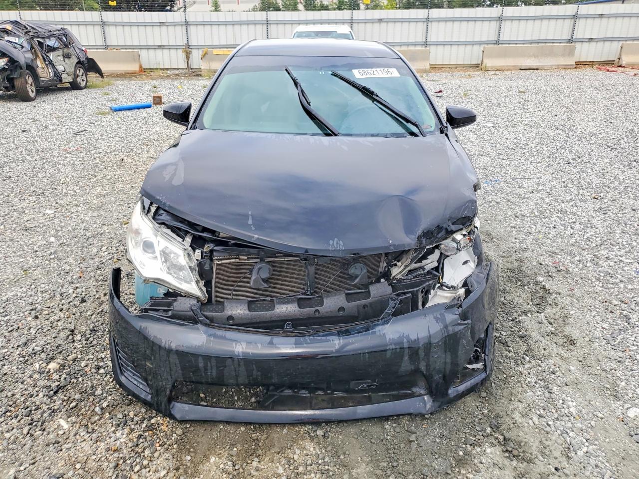 2014 Toyota Camry Le - Фото 5