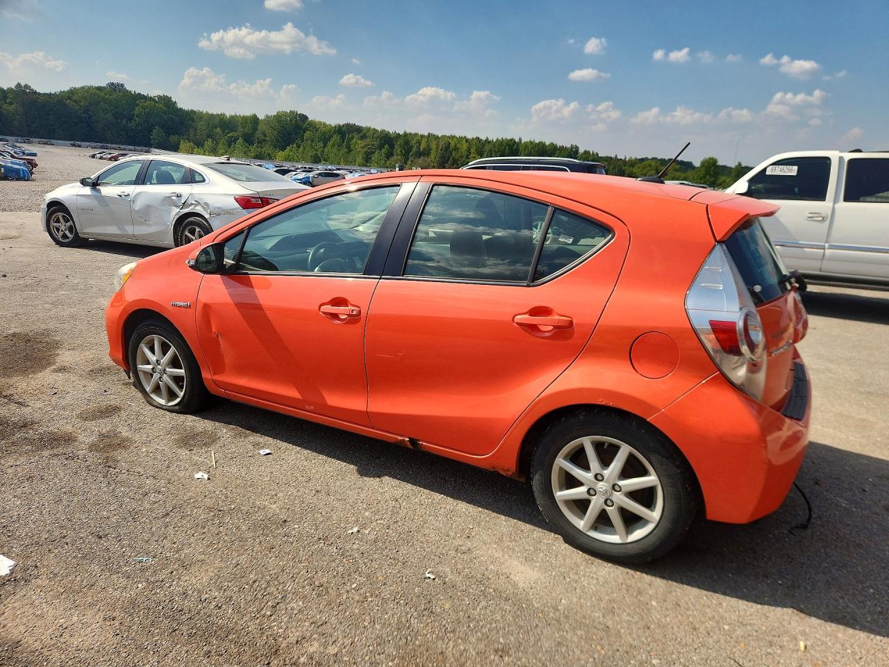 2013 Toyota Prius C Four - Фото 2