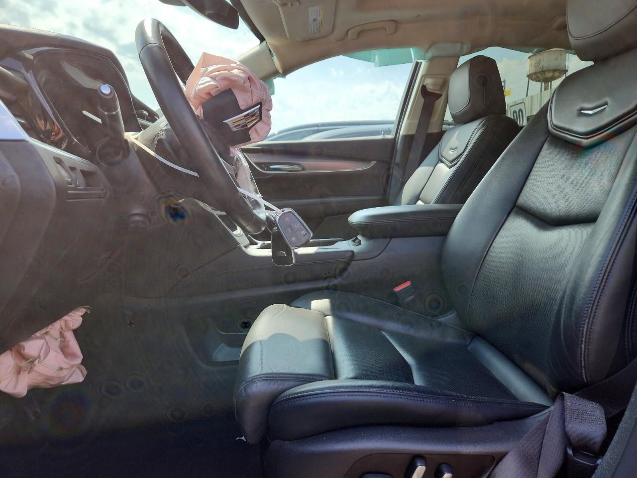 2017 Cadillac Xt5 Luxury - Image 7