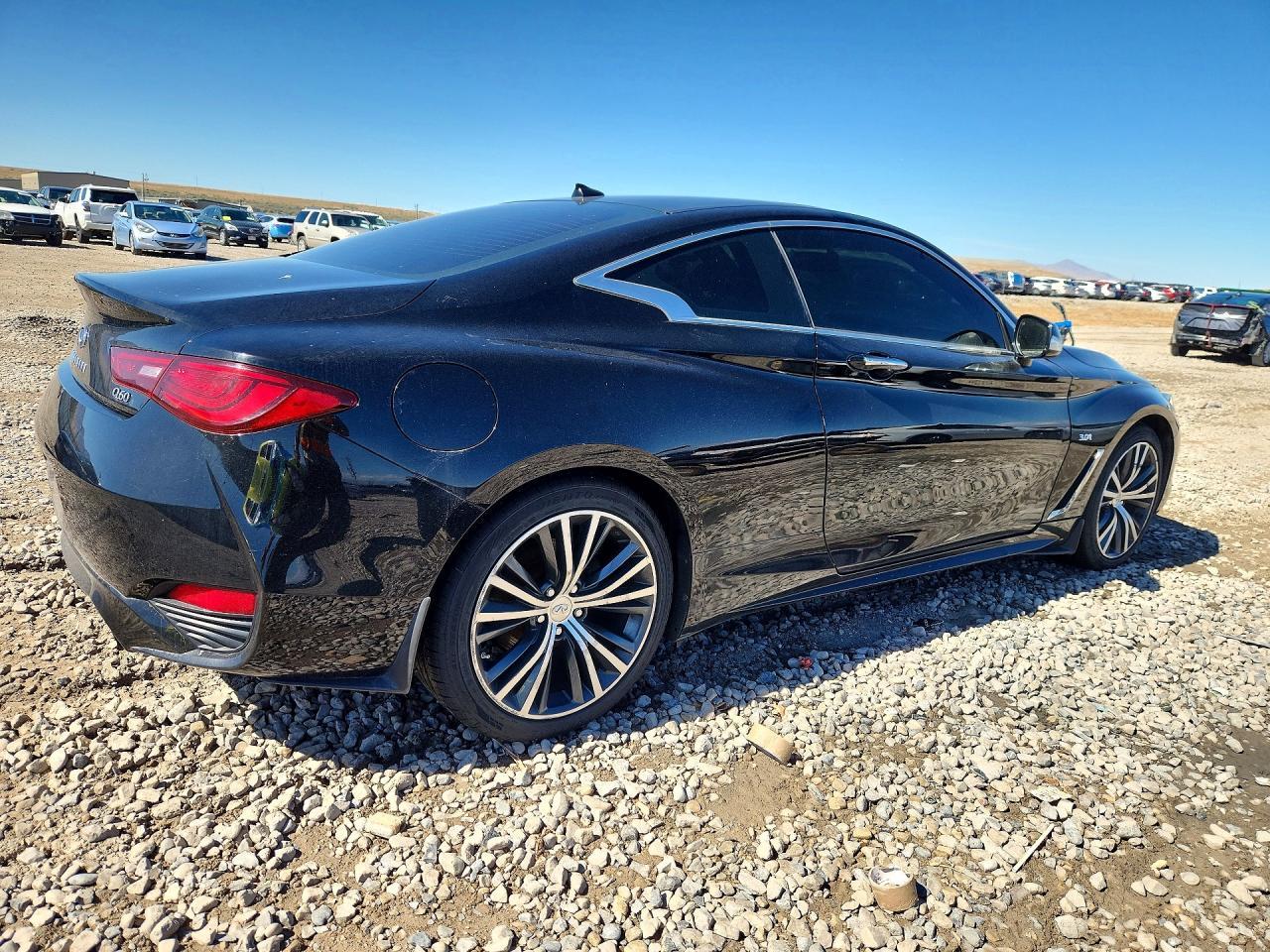 2018 Infiniti Q60 3.0T Luxe - Фото 3