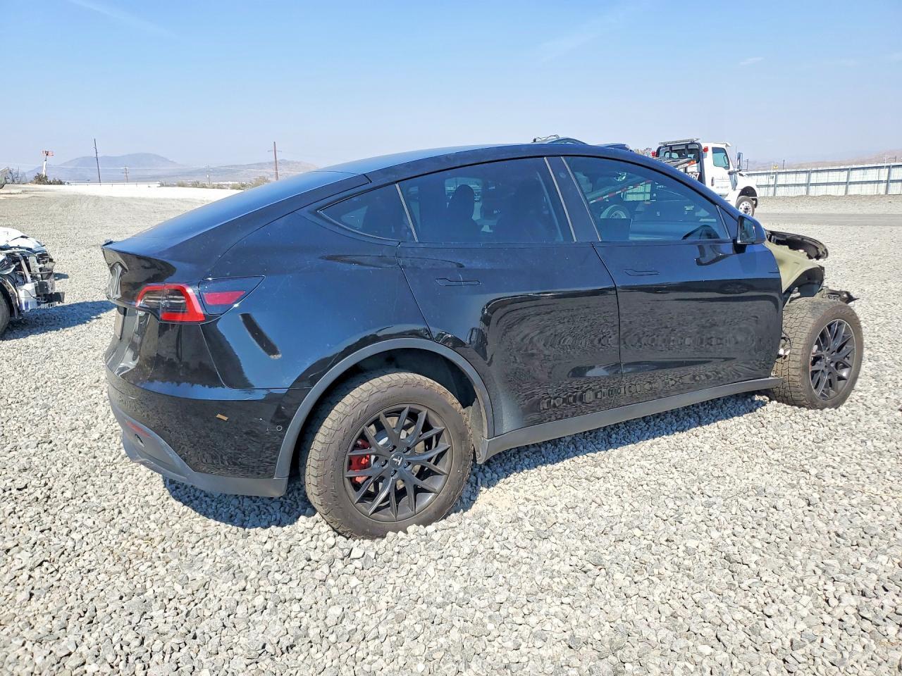 2022 Tesla Model Y - Фото 3