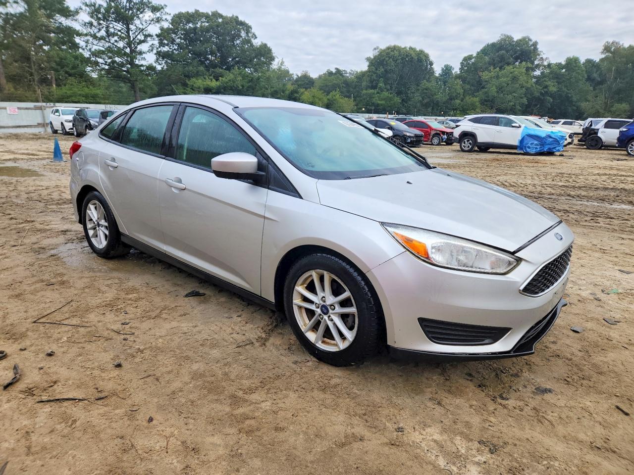 2018 Ford Focus Se - Image 4