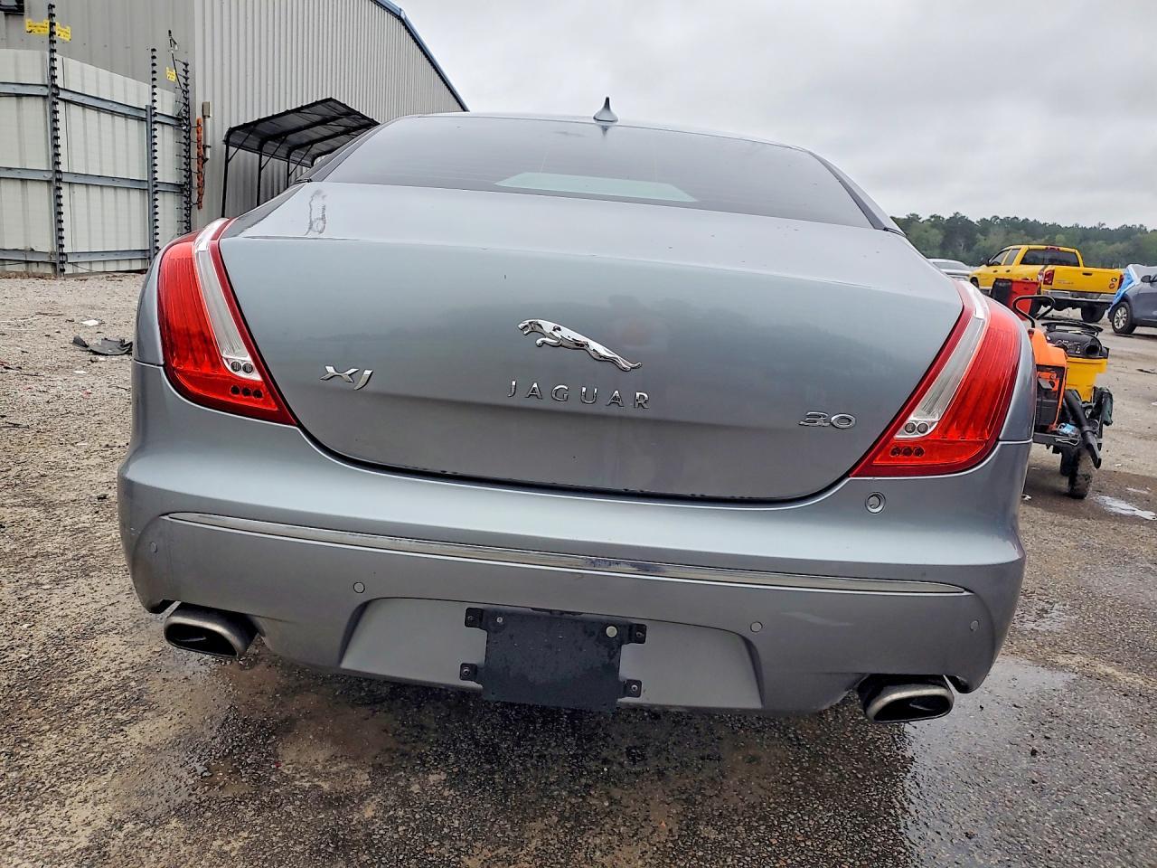 2013 Jaguar Xj - Image 6