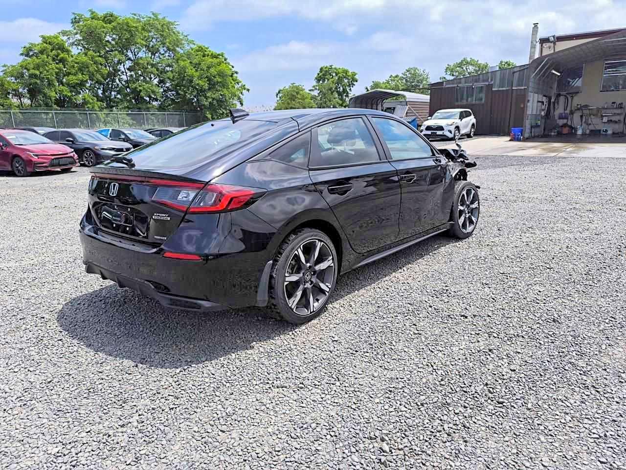 2025 Honda Civic Sport Touring - Image 4