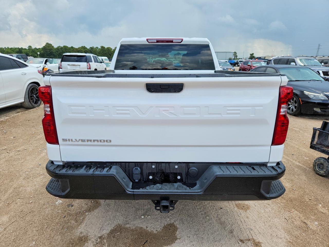 2025 Chevrolet Silverado C1500 - Фото 6