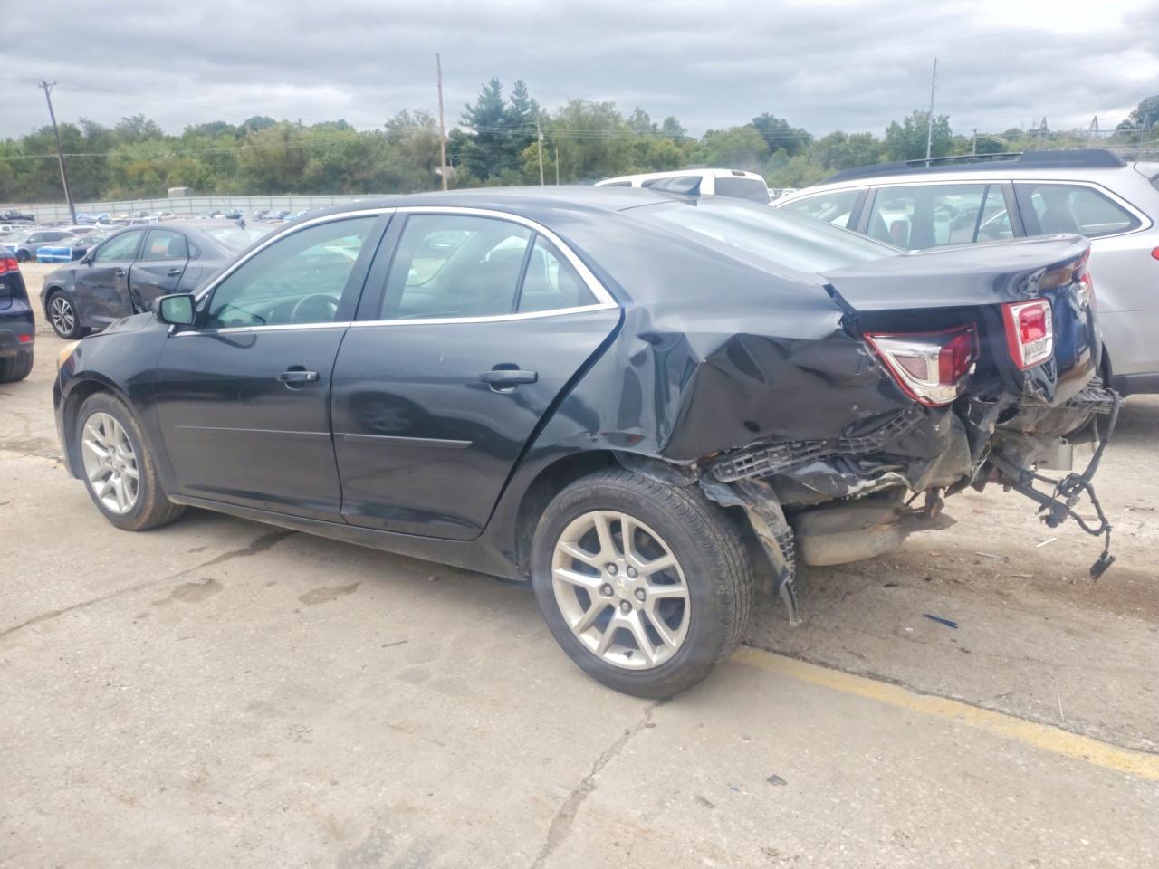 2015 Chevrolet Malibu 1Lt - Фото 2