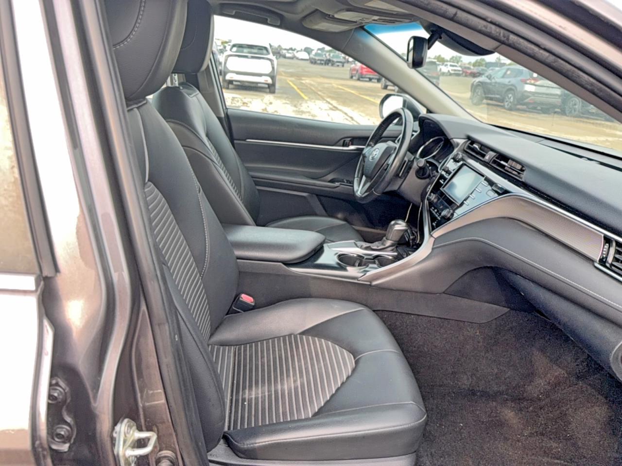 2018 Toyota Camry Se - Фото 5