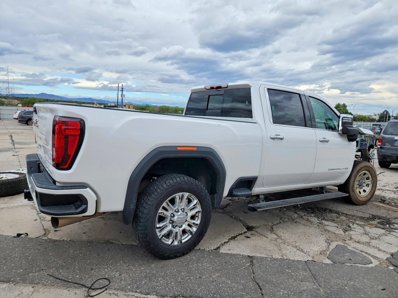 2023 GMC Sierra K2500 Denali - Фото 3