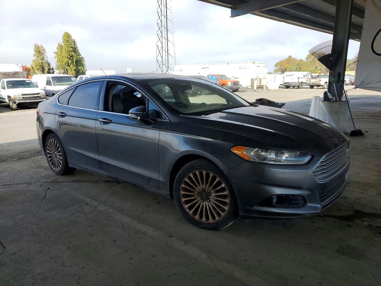 2015 Ford Fusion Titanium - Image 4