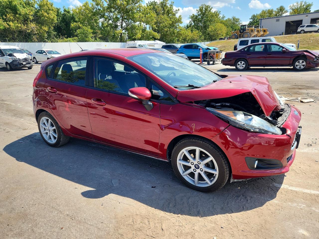2017 Ford Fiesta Se - Фото 4