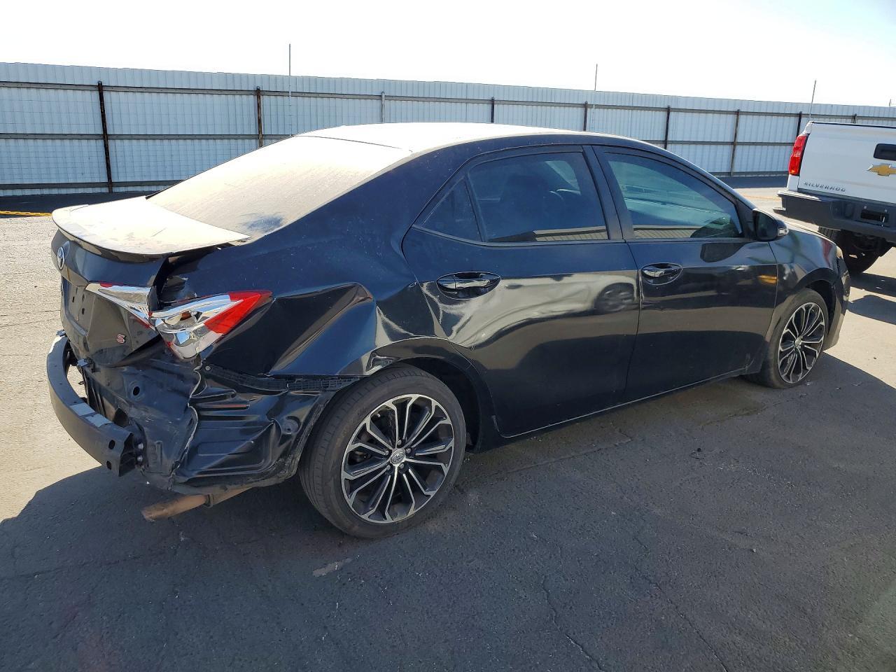 2015 Toyota Corolla S Plus - Фото 3