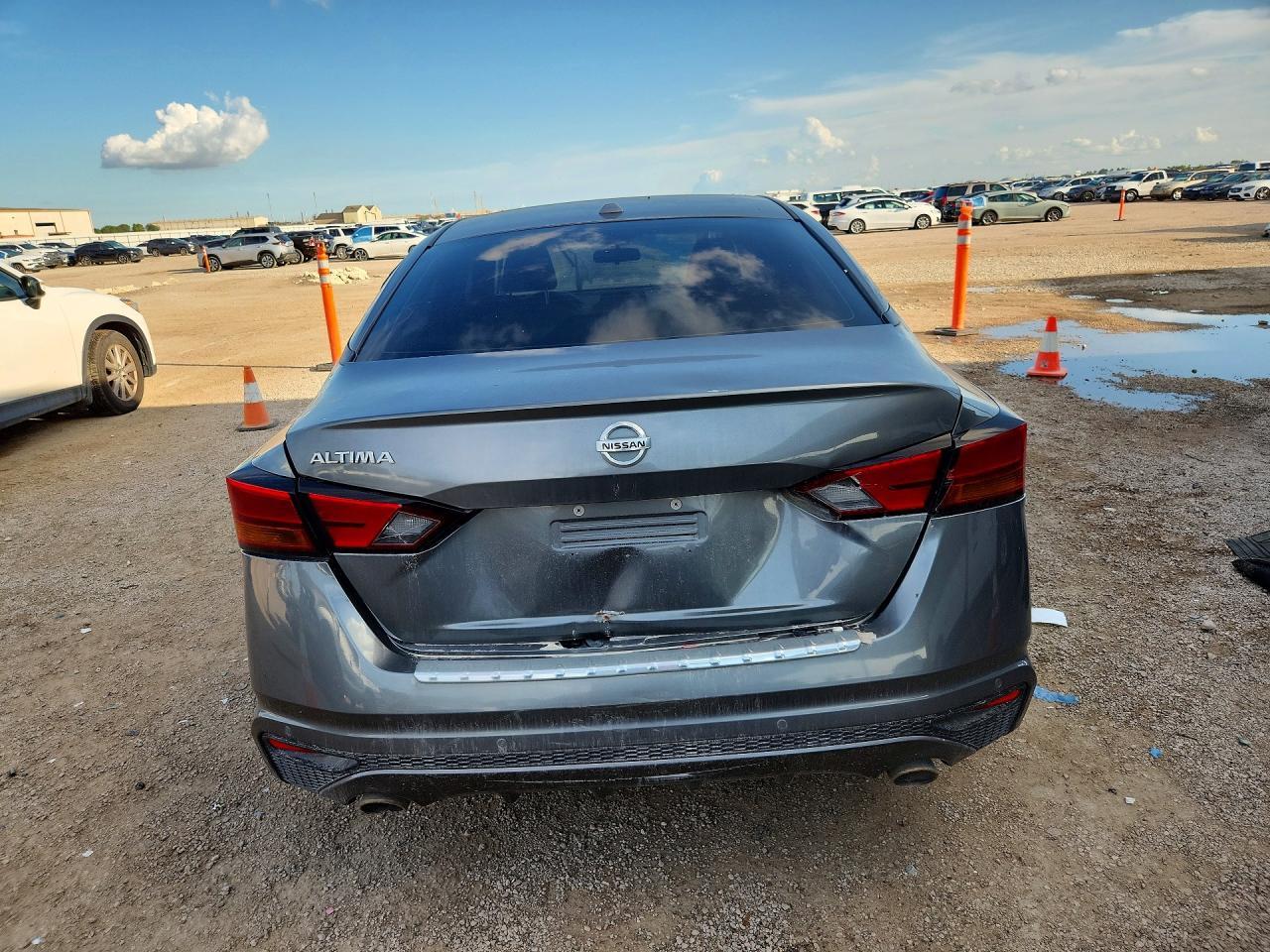 2021 Nissan Altima Sr - Фото 6