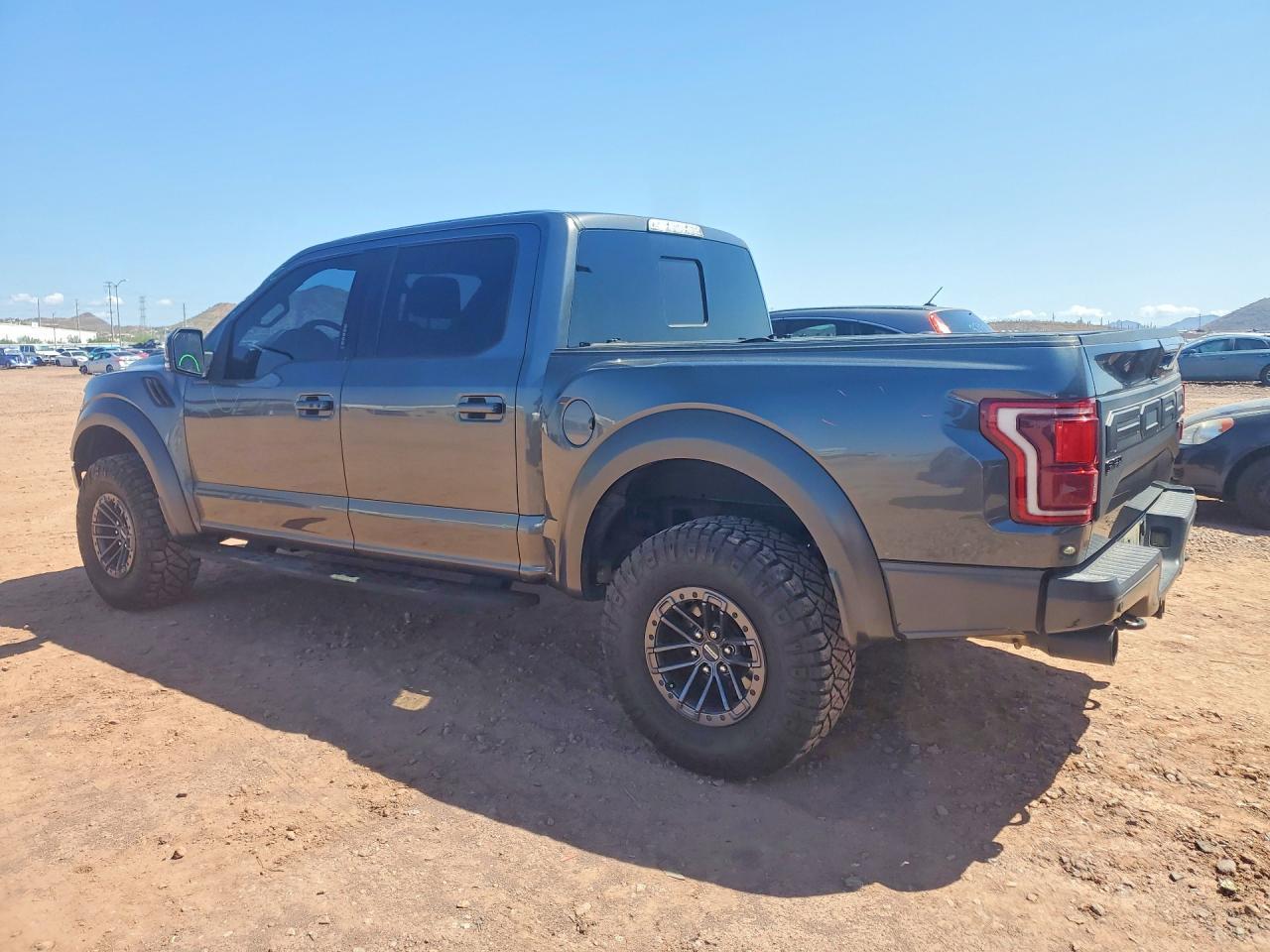 2020 Ford F150 Raptor - Фото 2