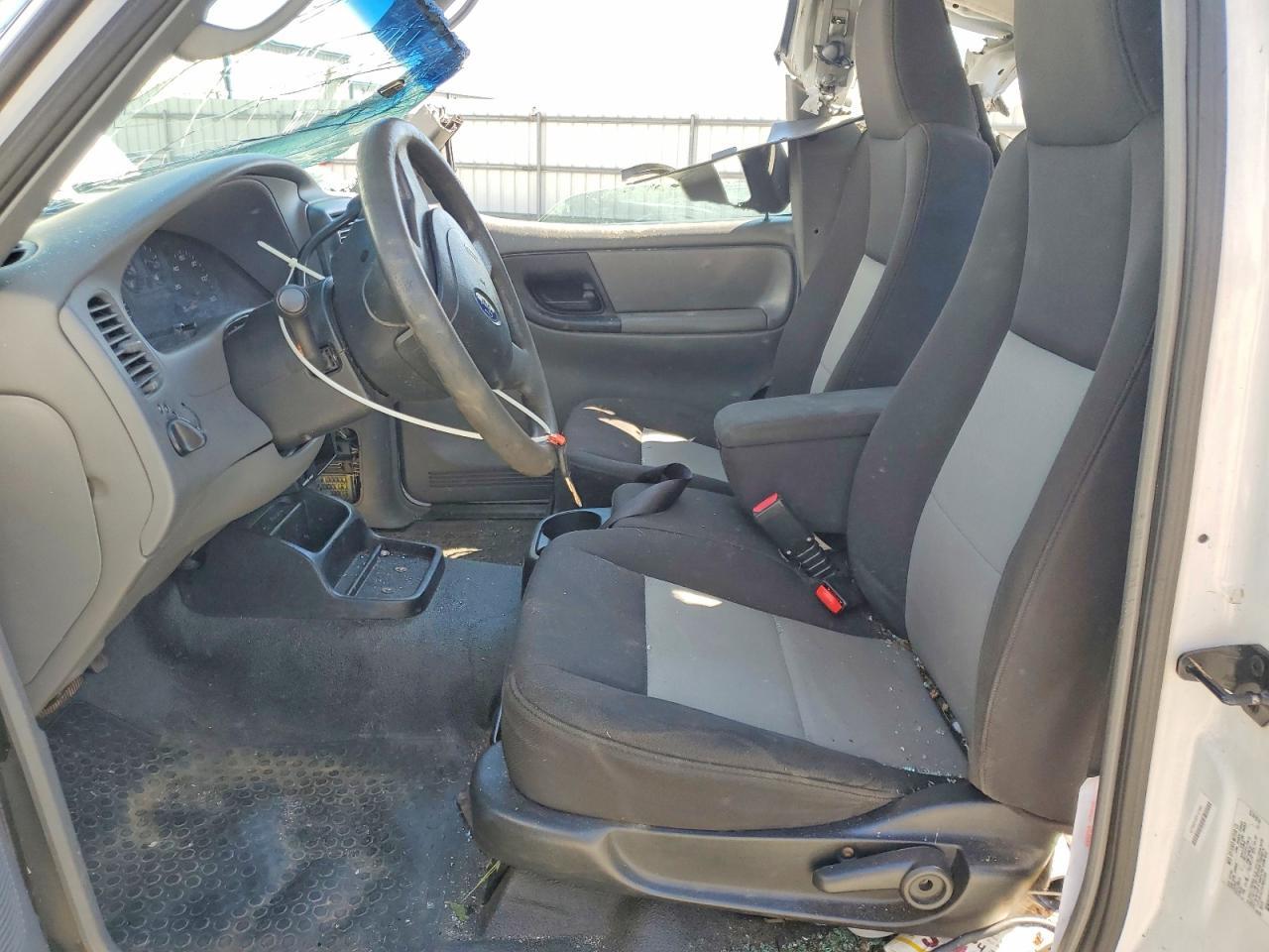 2004 Ford Ranger Super Cab - Image 7