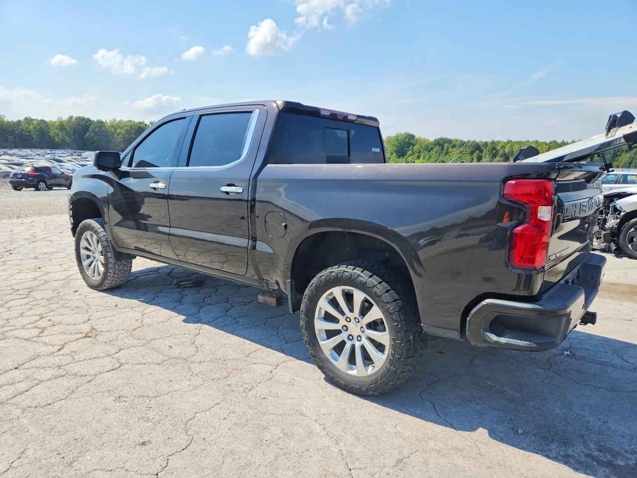 2020 Chevrolet Silverado K1500 High Country - Фото 2