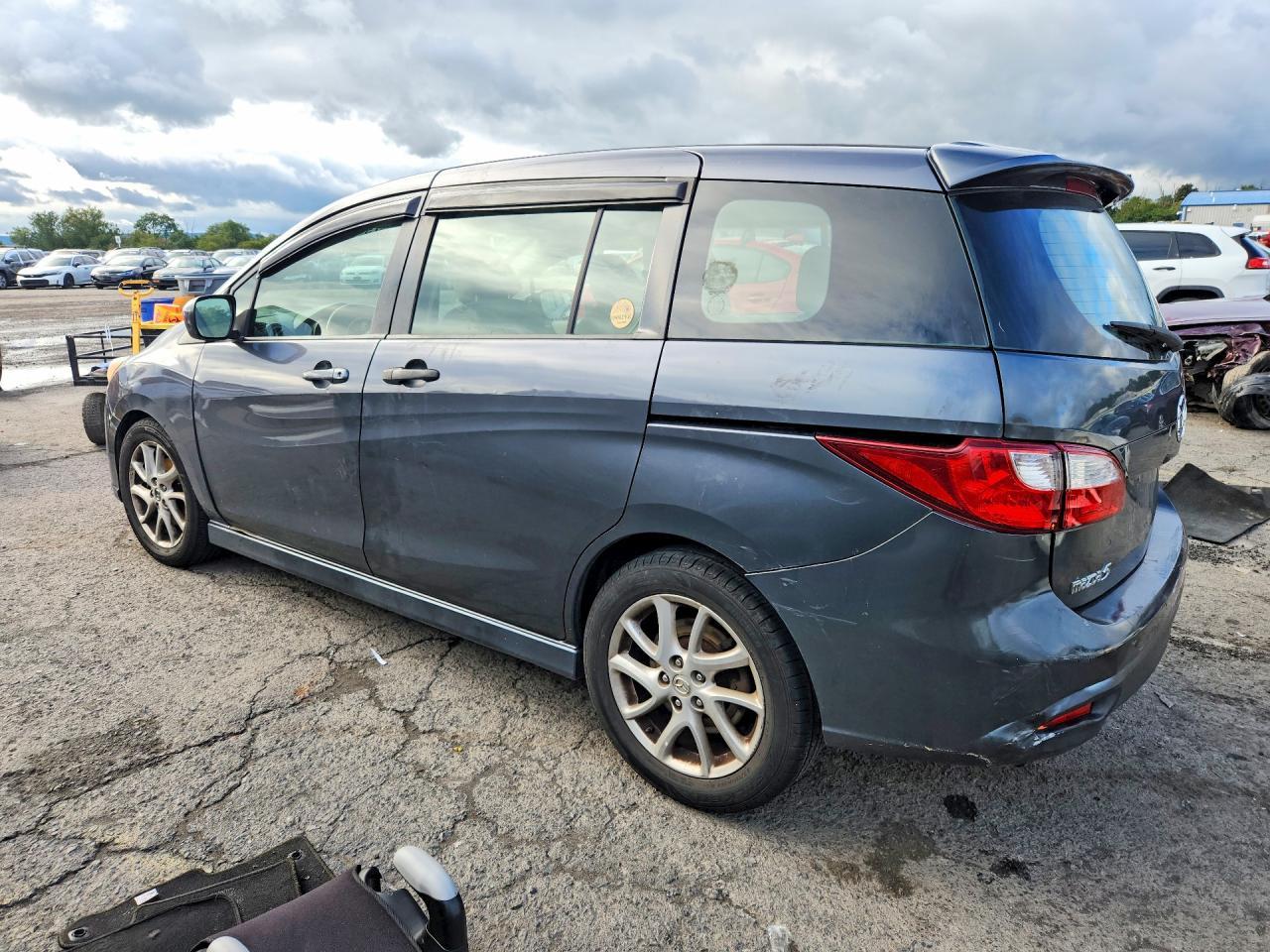2012 Mazda 5 - Image 2