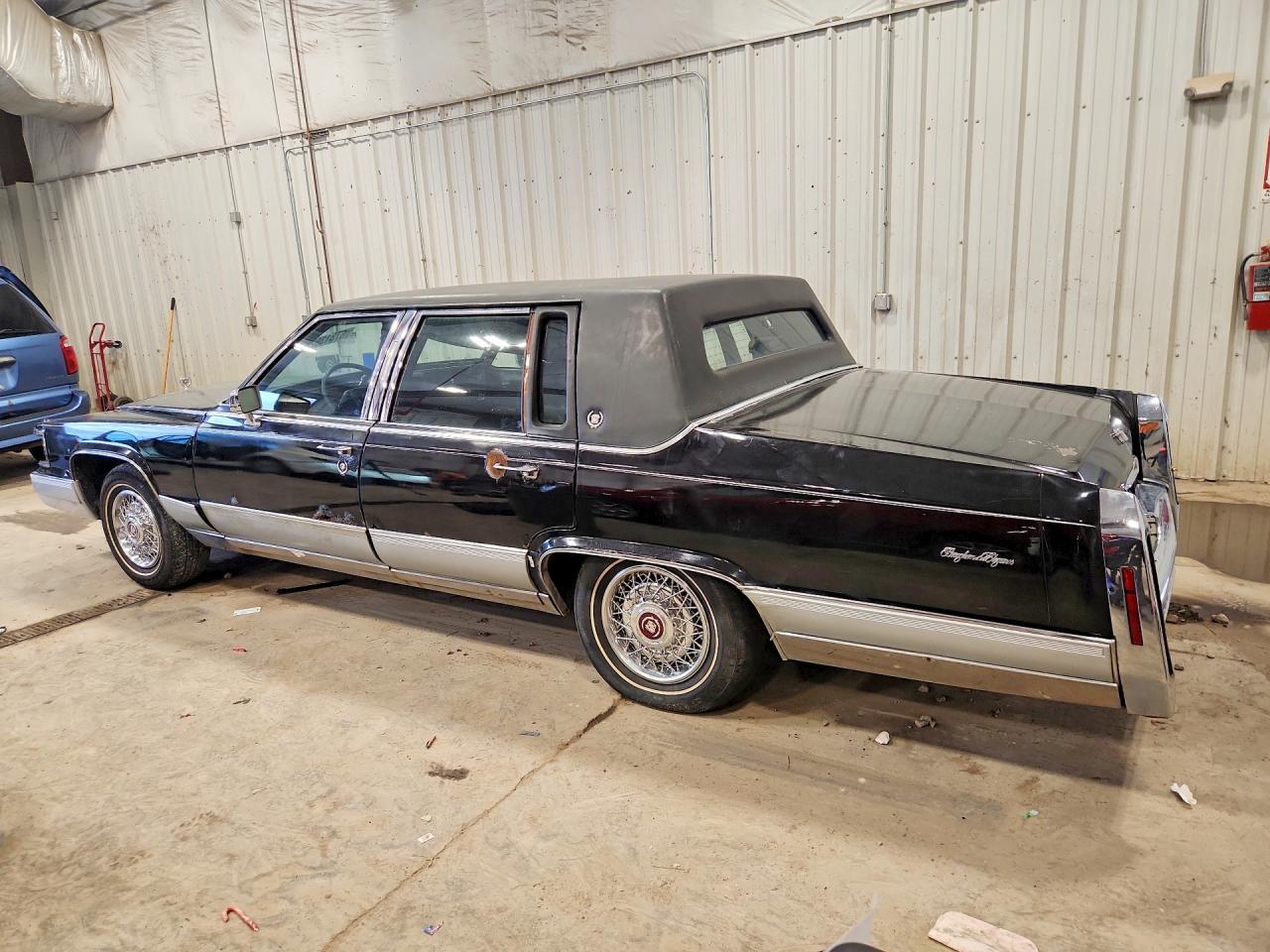 1990 Cadillac Brougham Unknown - Фото 2