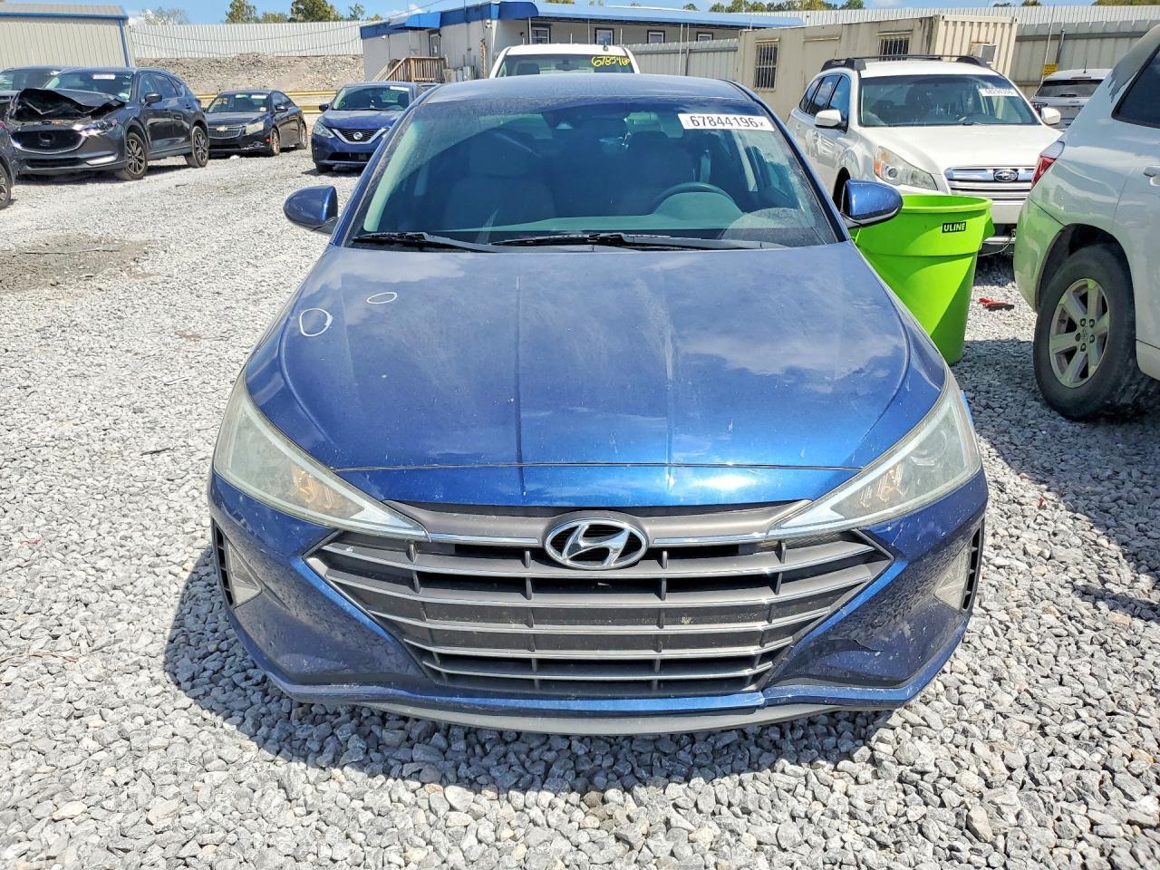2020 Hyundai Elantra Se - Фото 5