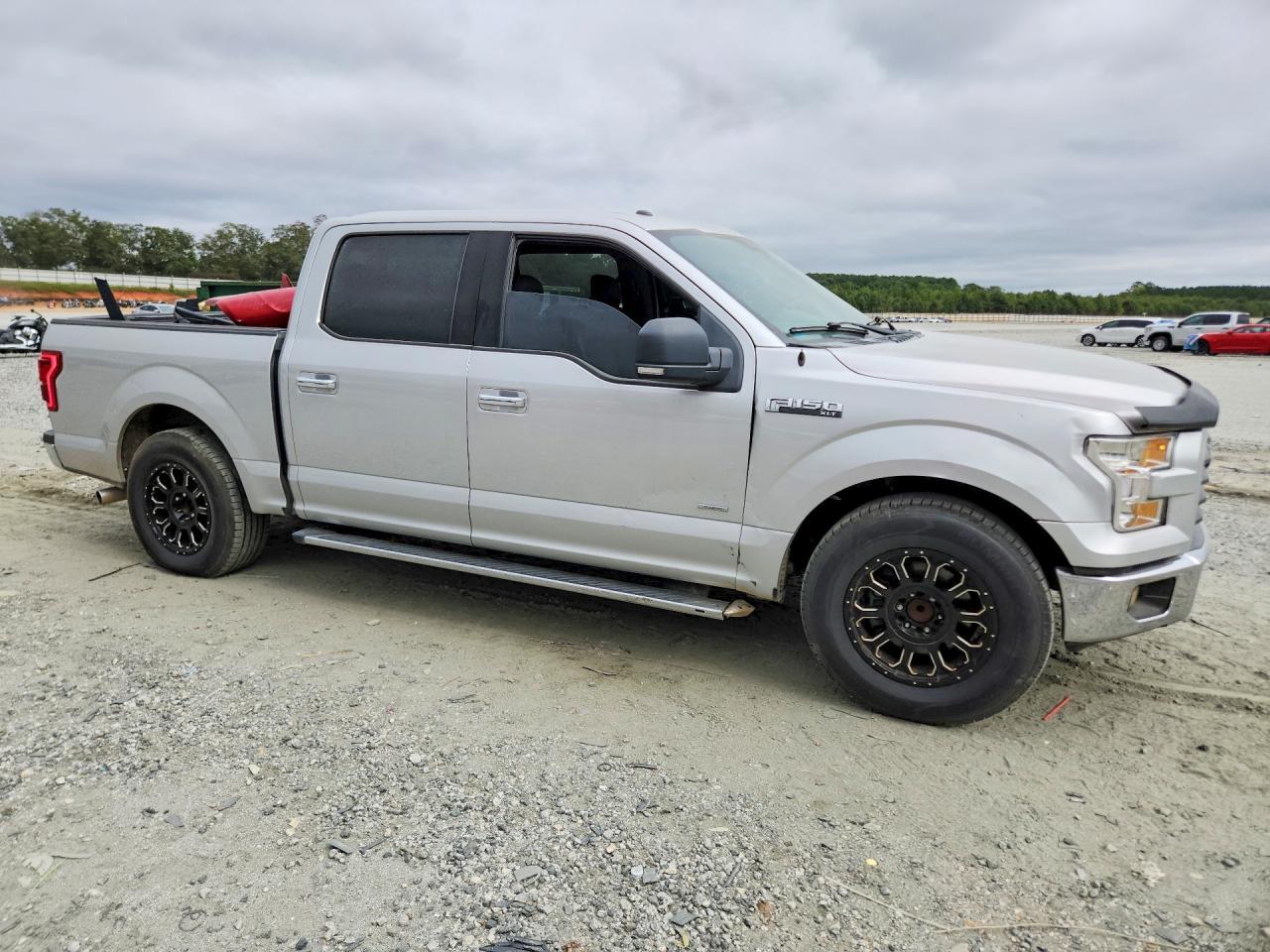 2015 Ford F150 Supercrew - Image 4