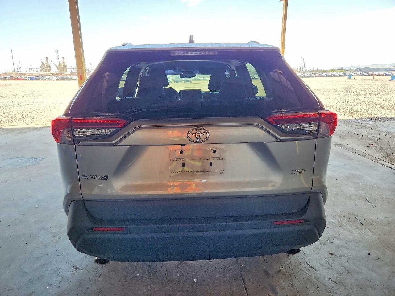 2021 Toyota Rav4 Xle - Фото 6