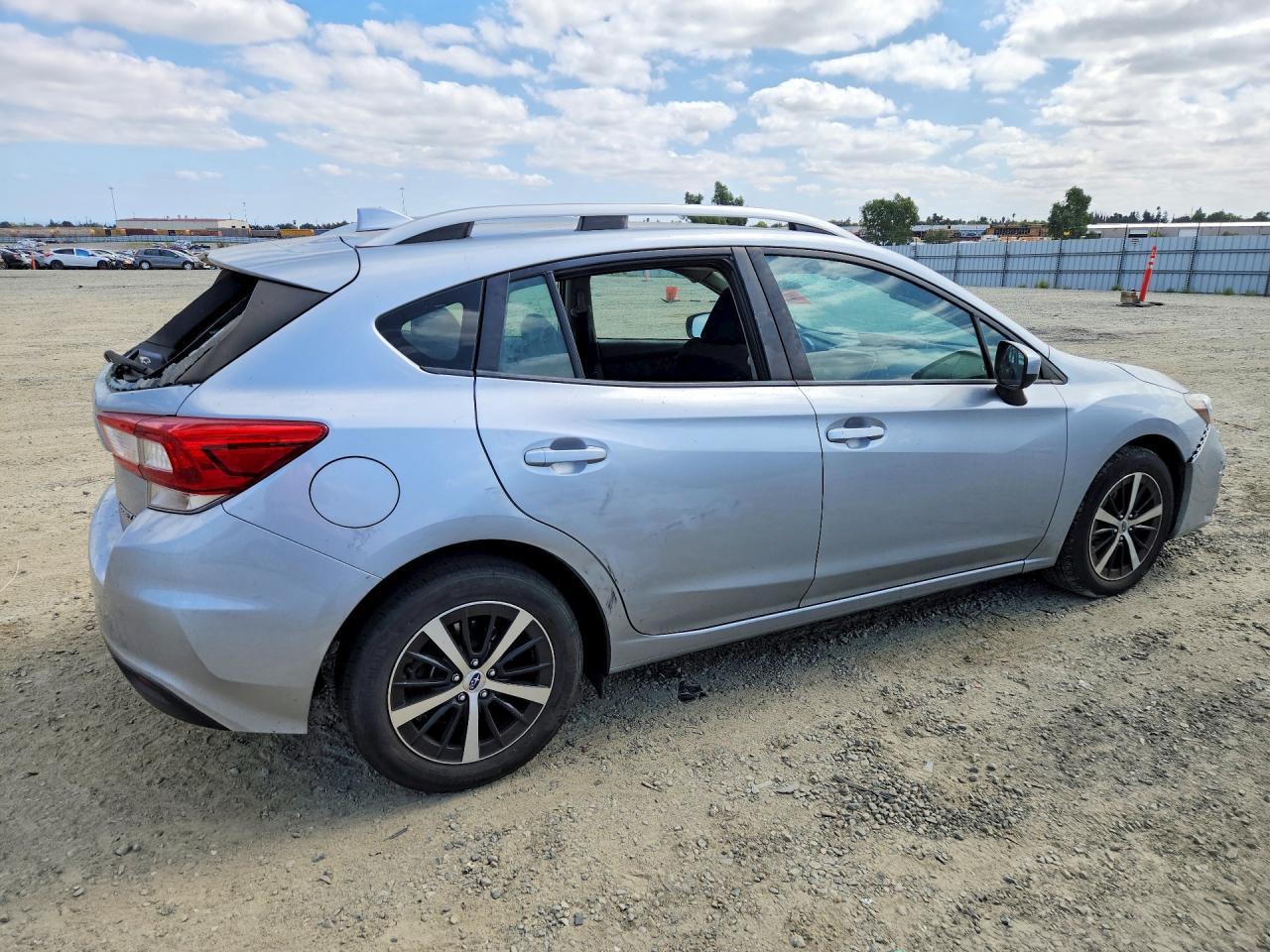 2019 Subaru Impreza Premium - Image 3