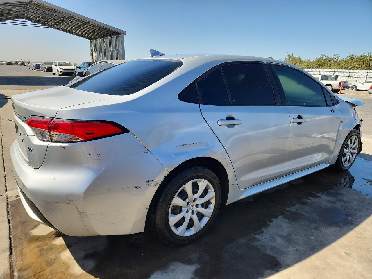 2022 Toyota Corolla Le - Image 3