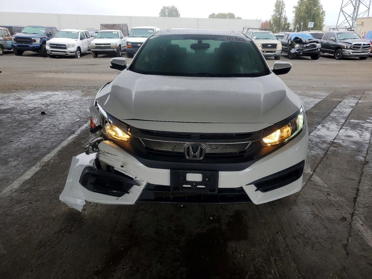 2017 Honda Civic Ex - Фото 5