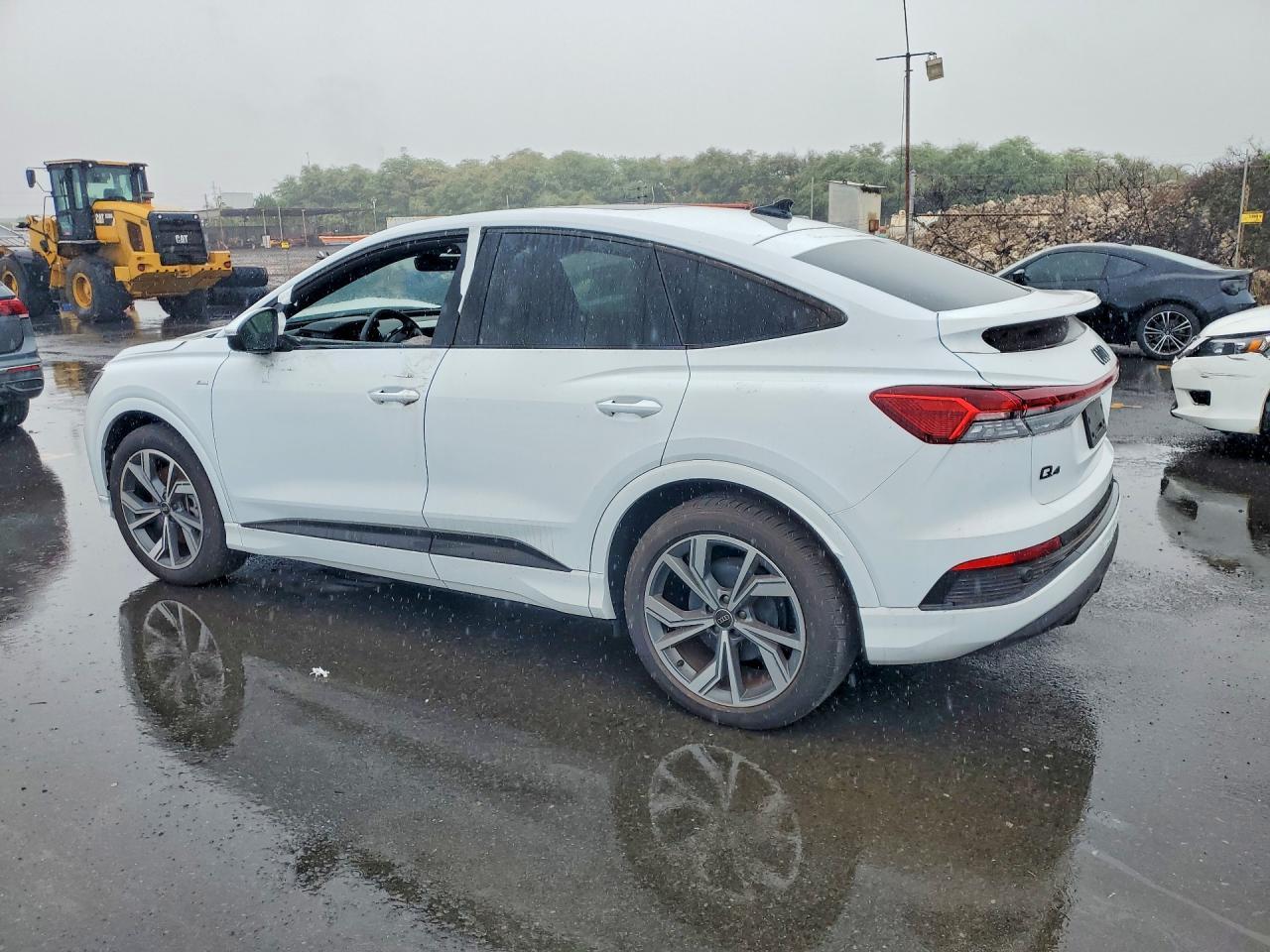2025 Audi Q4 E-Tron Sportback Premium - Image 2