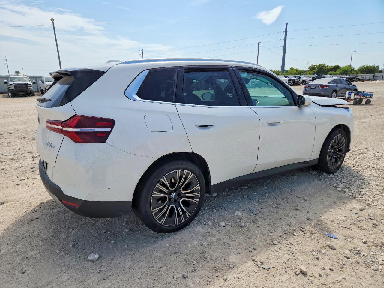 2025 BMW X3 30 xDrive - Фото 3