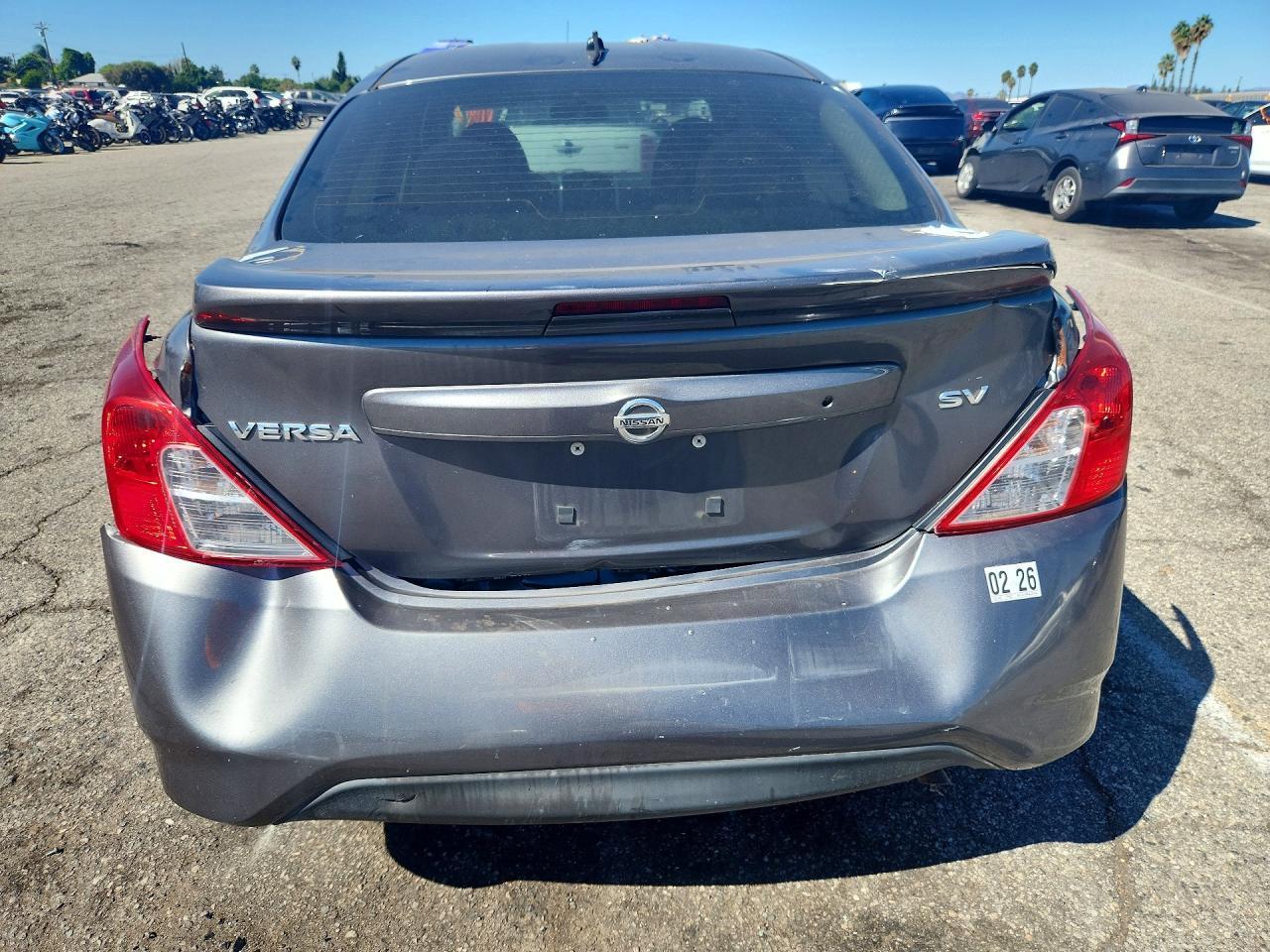 2018 Nissan Versa Sv - Image 6