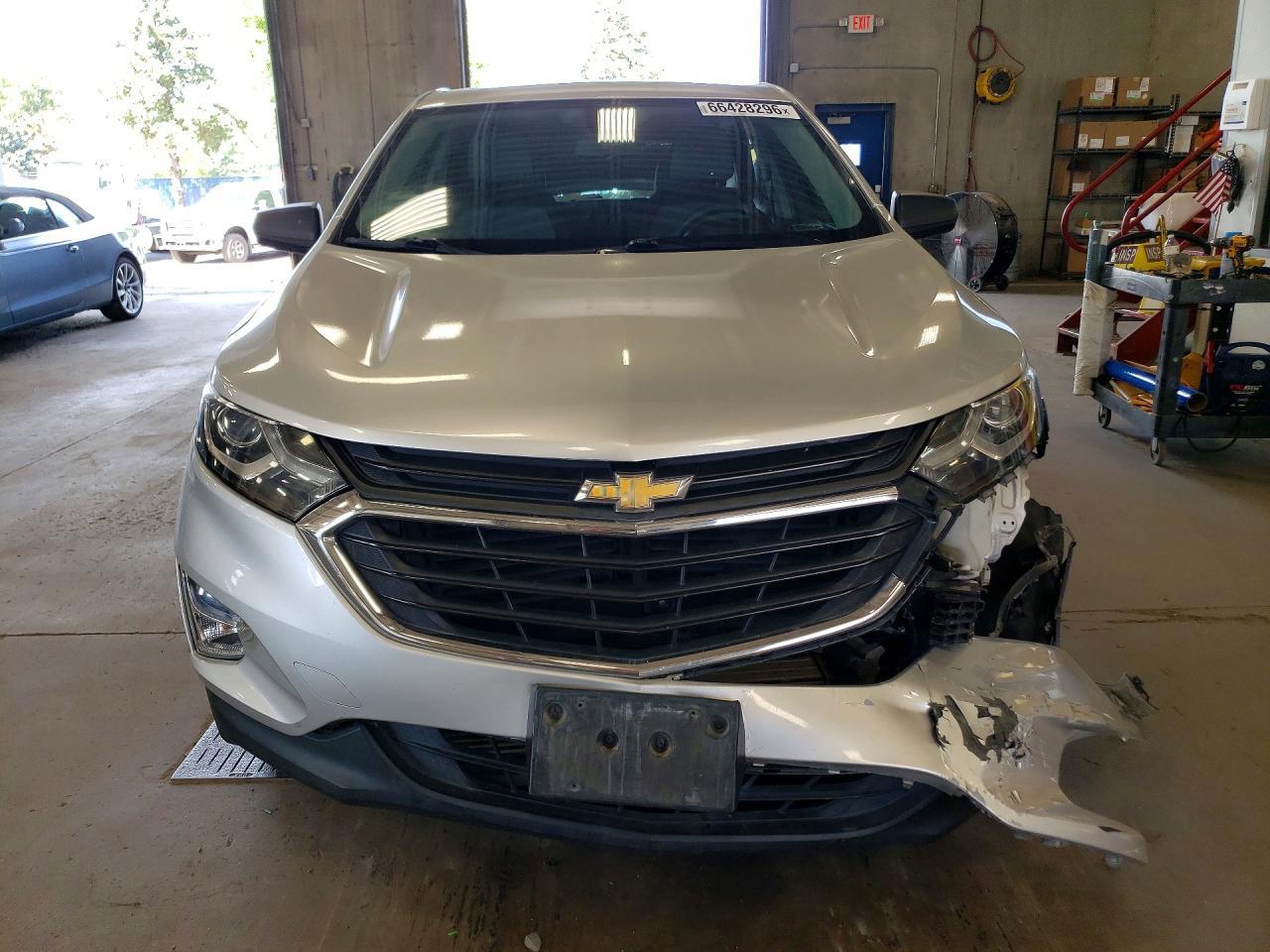 2021 Chevrolet Equinox Ls - Фото 5