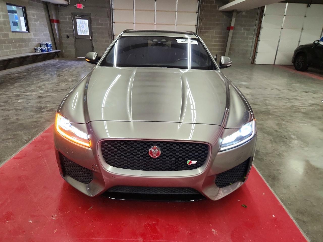 2018 Jaguar Xf S - Image 5