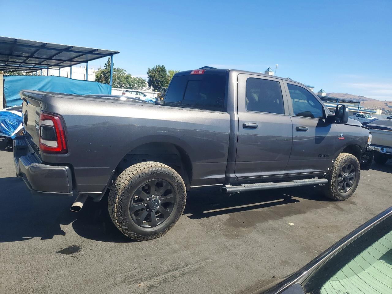 2023 Ram 2500 Laramie - Фото 3