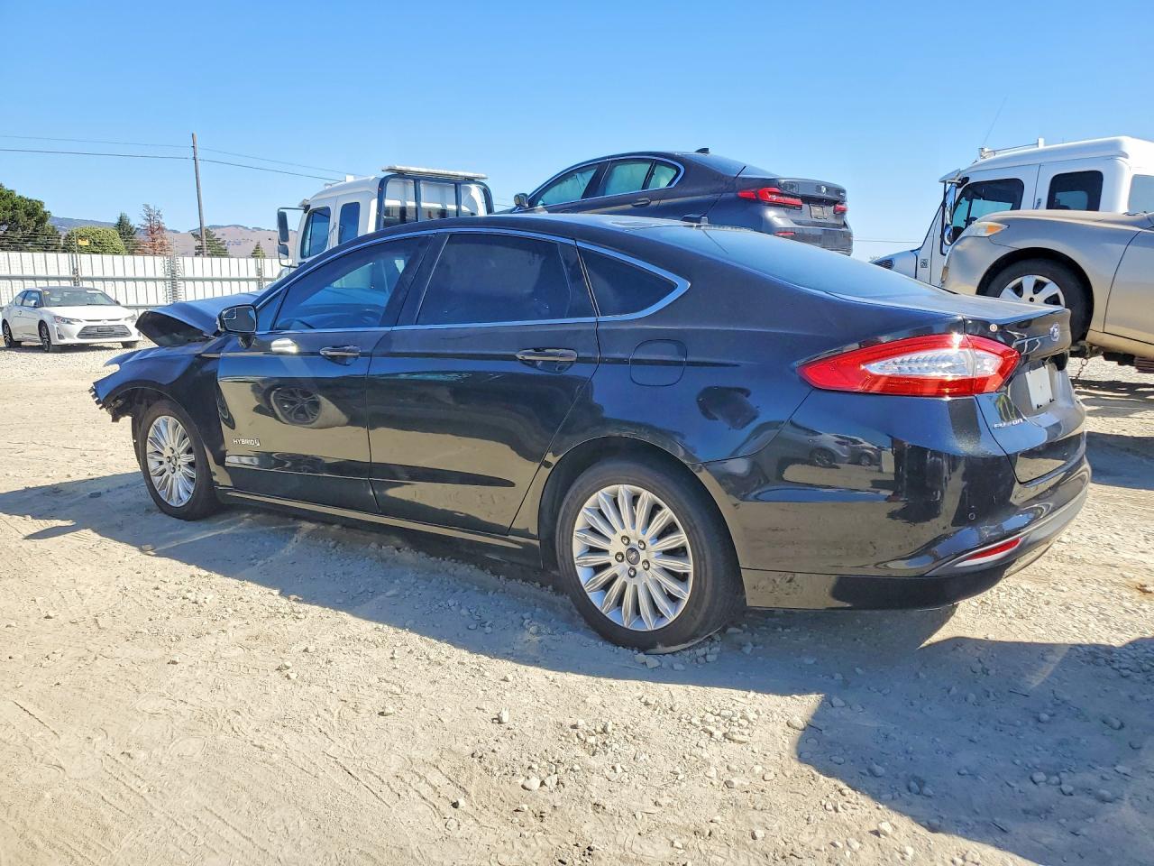 2014 Ford Fusion Se Hybrid - Фото 2