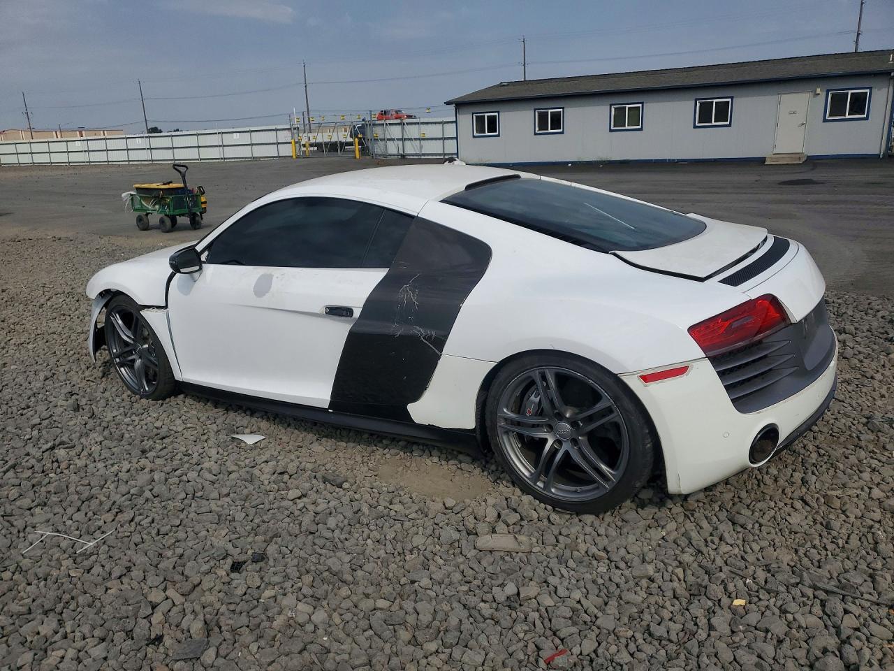 2015 Audi R8 5.2 Plus Quattro - Image 2