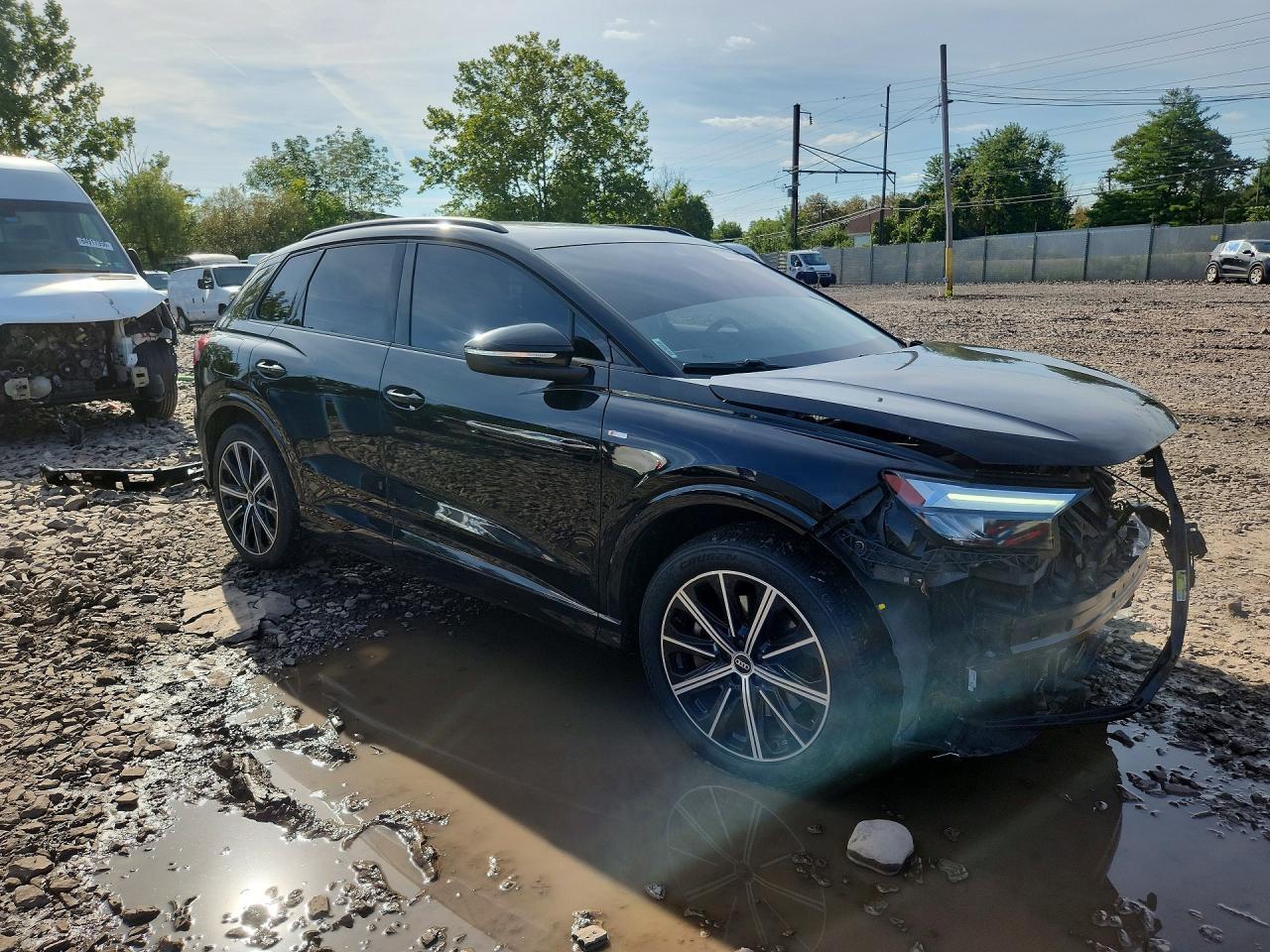 2022 Audi Q4 E-Tron Premium Plus S-Line - Image 4