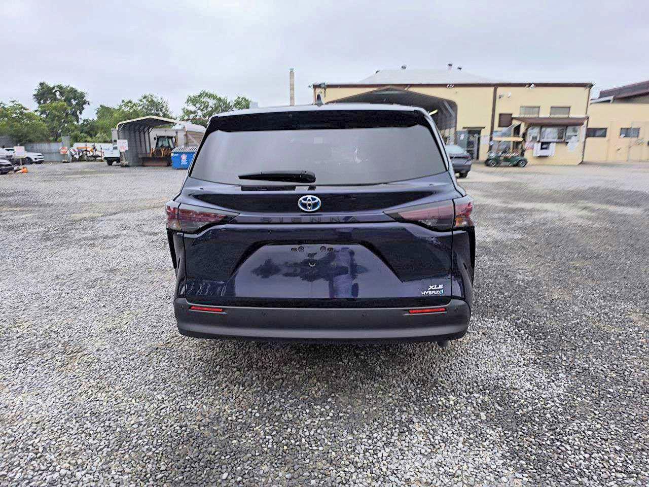 2024 Toyota Sienna Xle - Фото 6