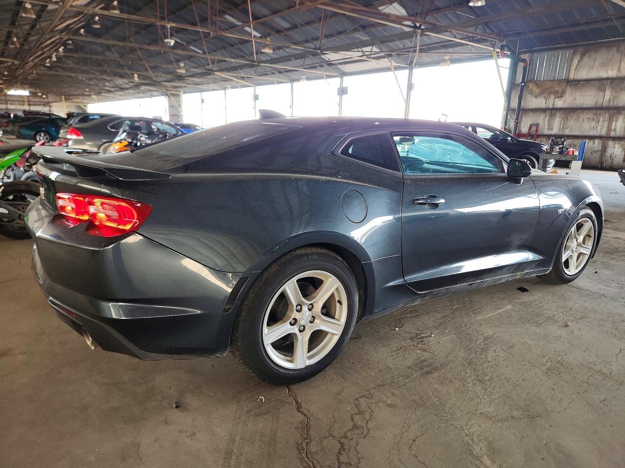 2020 Chevrolet Camaro Ls - Фото 3