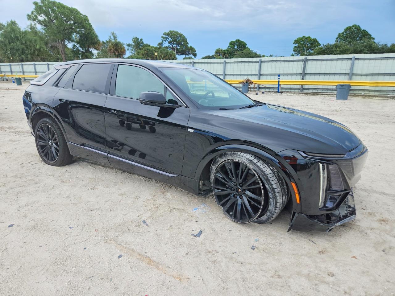 2024 Cadillac Lyriq Sport - Фото 4