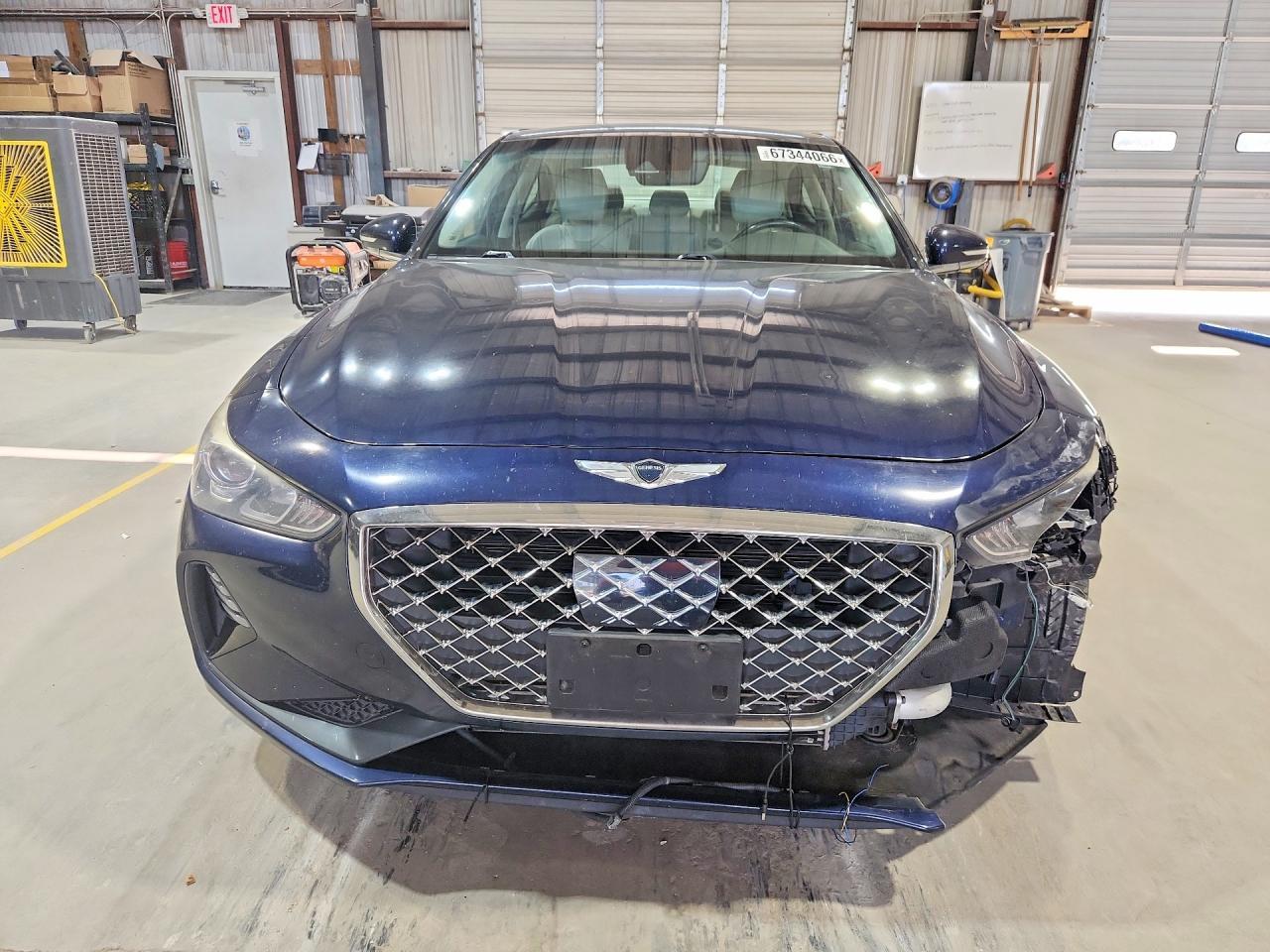 2020 Genesis G70 2.0T - Фото 5