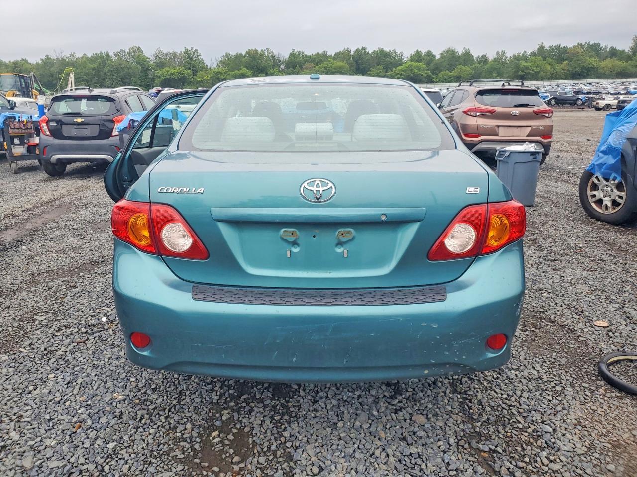 2010 Toyota Corolla Le - Фото 6