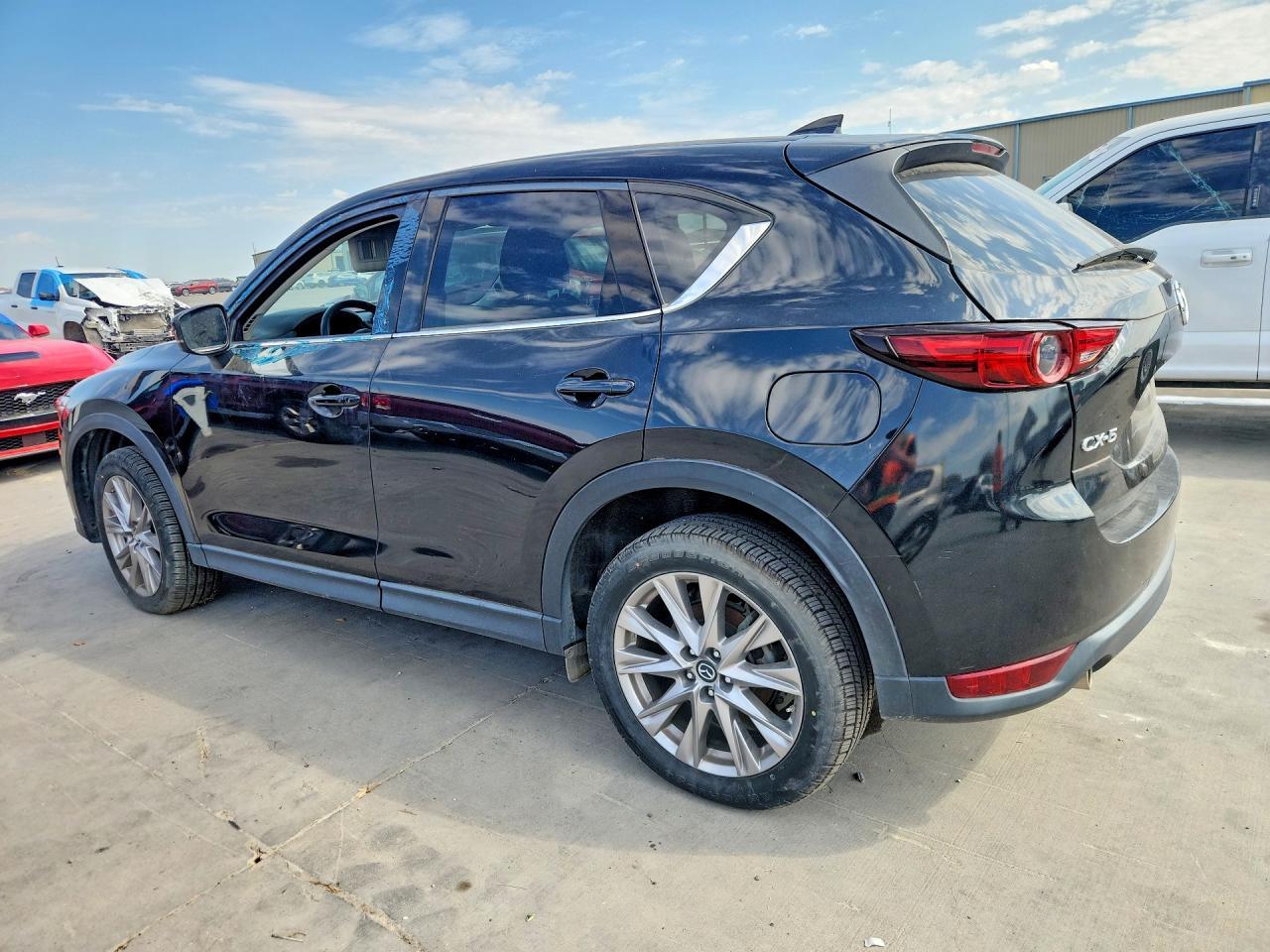 2020 Mazda Cx-5 Grand Touring - Image 2