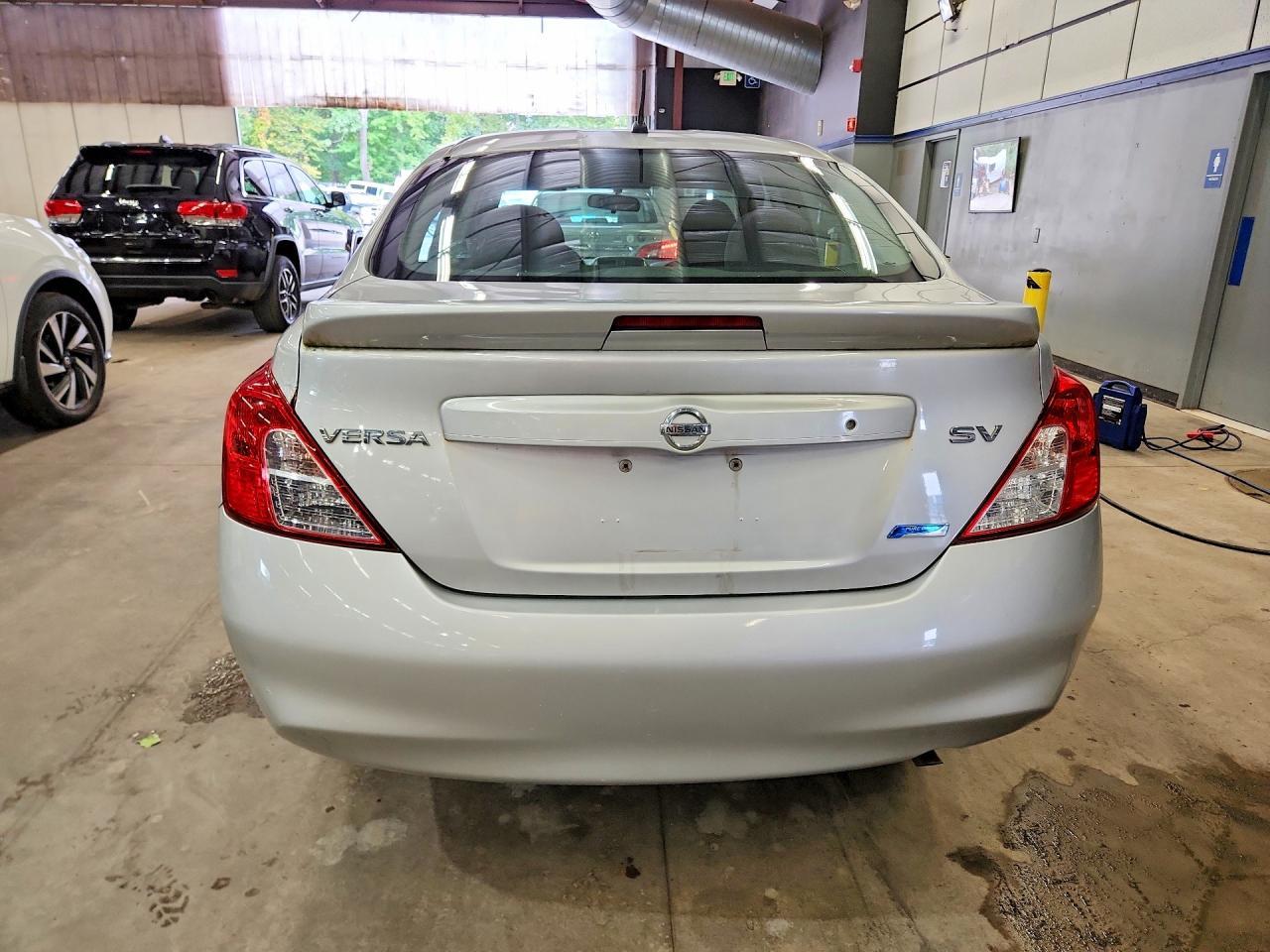 2013 Nissan Versa 1.6 S - Image 6