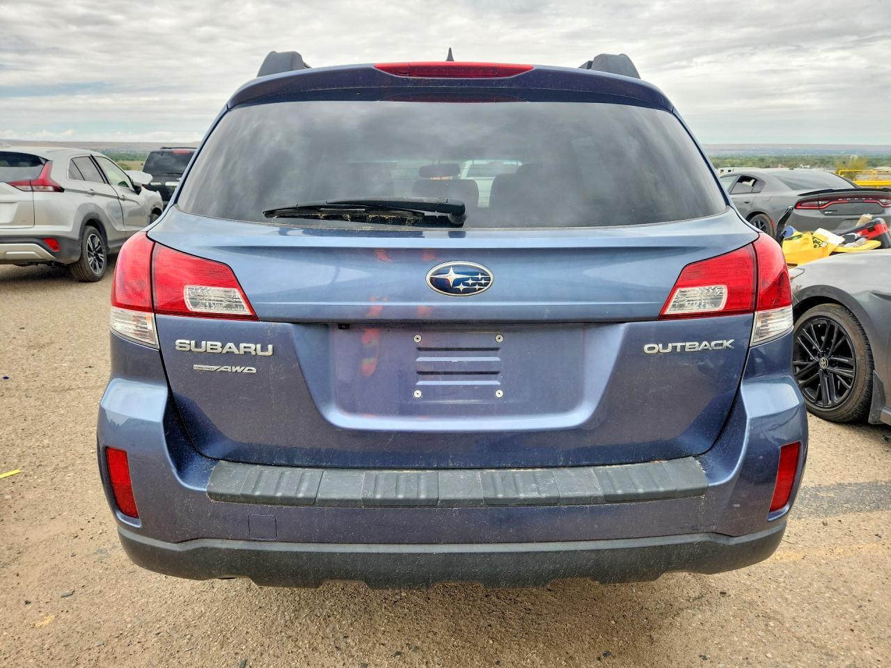 2014 Subaru Outback 2.5I Limited - Image 6
